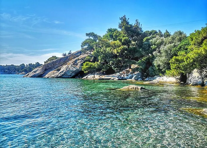 Nikiti Spathies - By Spathies Kalogria (Sithonia)